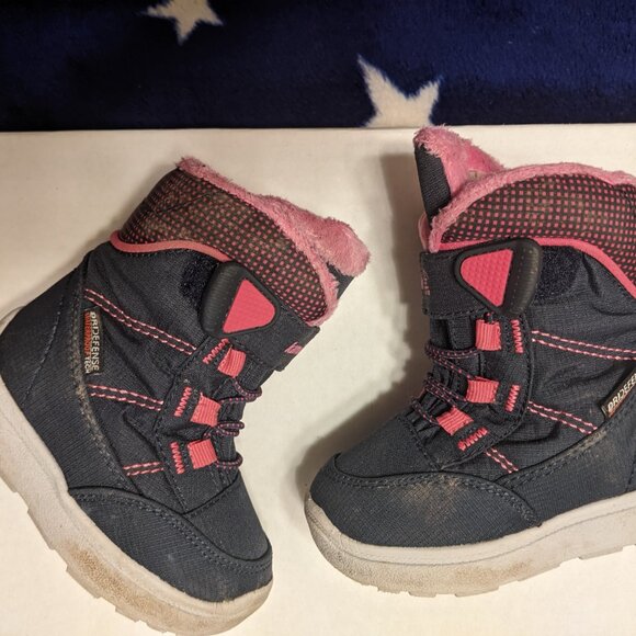 Kamik waterproof navy/magenta Stance 2 toddler boots - size US 6 - Picture 8 of 8